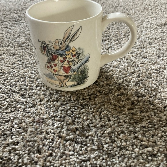 POOLE POTTERY MAD HATTER'S TEA PARTY MUG - Queen Of Hearts - Picture 4 of 5
